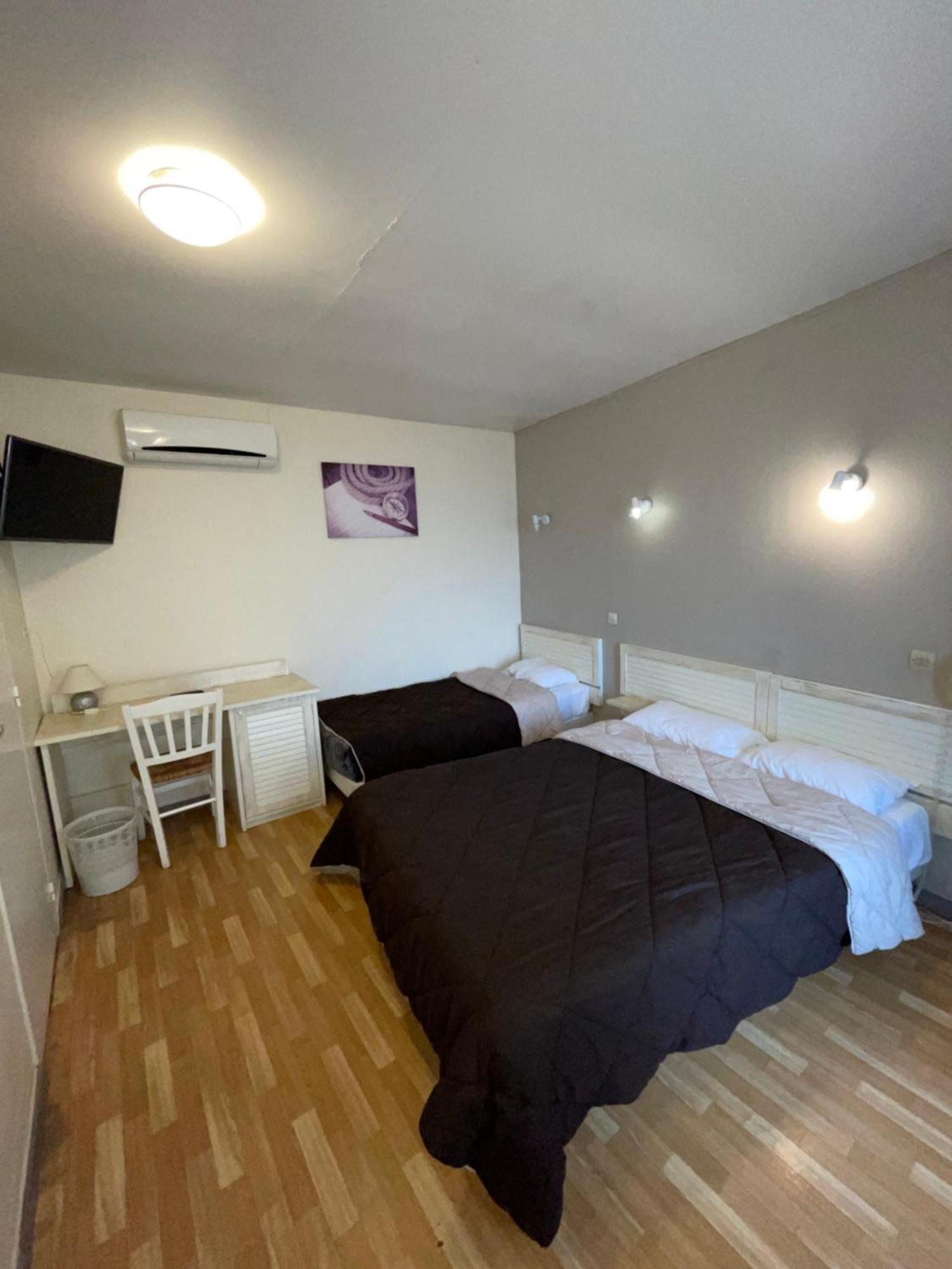 Hotel Auberge Des Charmilles Sainte-Soulle Pokój zdjęcie